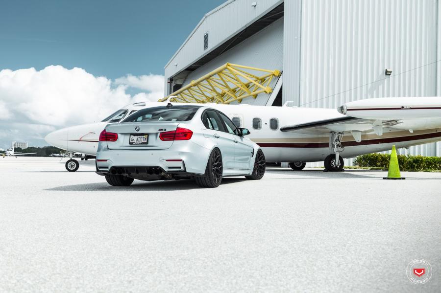  BMW M3 Sedan on Vossen Wheels (S17-01) 2018 года  (фото 21 из 33)